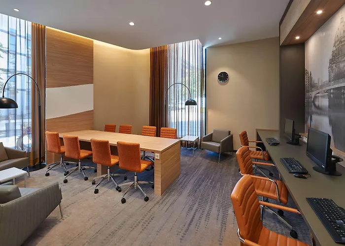 Hampton By Hilton Centre Alexanderplatz 3*