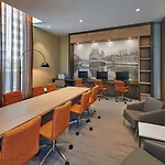 ハンプトン バイ ヒルトン シティ センター アレクサンダープラッツ ホテル 3*