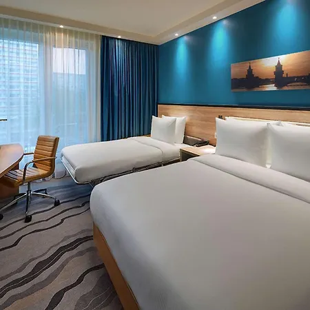 Hampton By Hilton Centre Alexanderplatz Szálloda 3*