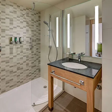 Hampton By Hilton Centre Alexanderplatz Otel