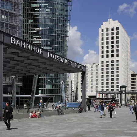 Hampton By Hilton Centre Alexanderplatz ברלין