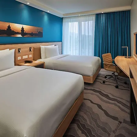 햄프턴 바이 힐튼 시티 센터 알렉산데르플라츠 3*