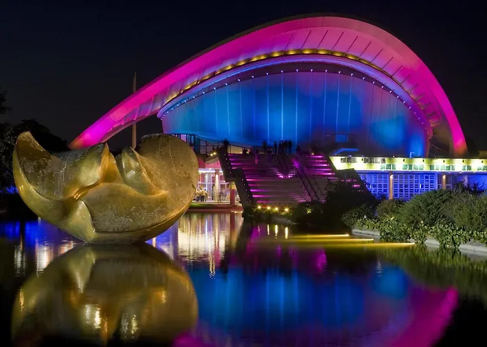 Hampton By Hilton Centre Alexanderplatz Otel 3*